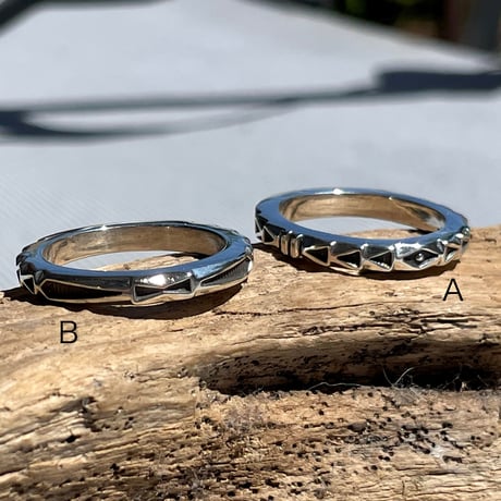 indian jewelry "Jennifer Curtis(navajo)" square wire stamped ring