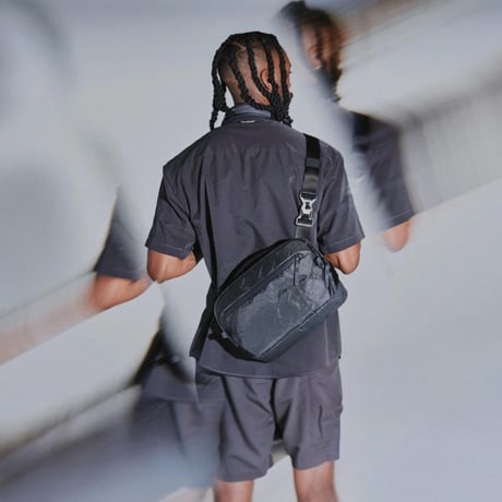 Aer "Day Sling 4 Max Ultra" (black)6.0L
