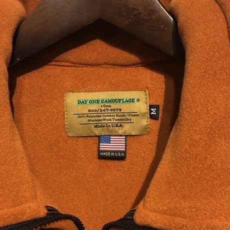 Day One Camouflage "hunting fleece vest with game pocket"(all spice)unisex