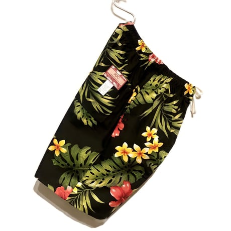 RJC cotton walk shorts (black botanical)