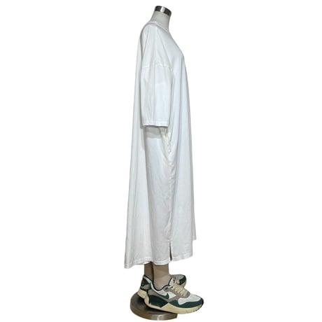 CAERULA PER LIGHTS"jersey back flare OP"(white)women's
