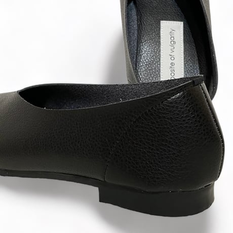 opposite of vulgarity "Anise" (black)women's