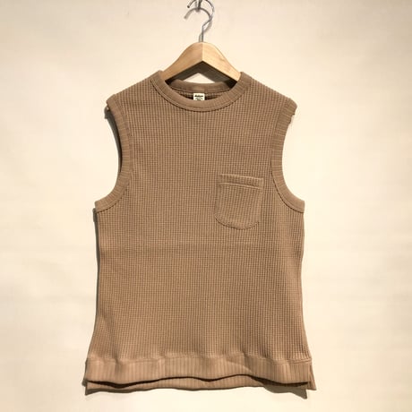 Jackman"cotton waffle vest"(sepia beige) unisex