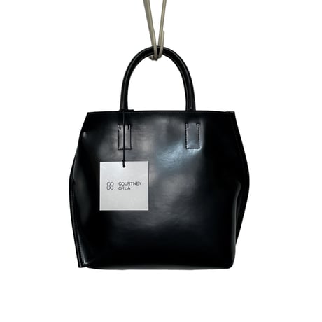 Courtney orla "slope tote S" PVC×LEATHER (black×chinese red)