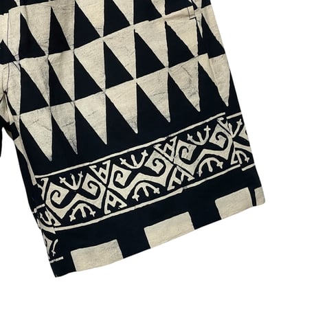 Jawandi  "batik stripe barong santai shorts" (black×natural)