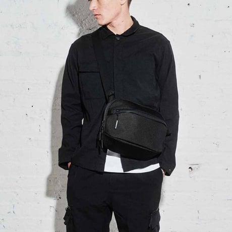 Aer "Day Sling 3 Max" (black)6.0L