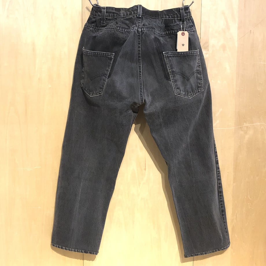5e9461fa515762770cb9e75e