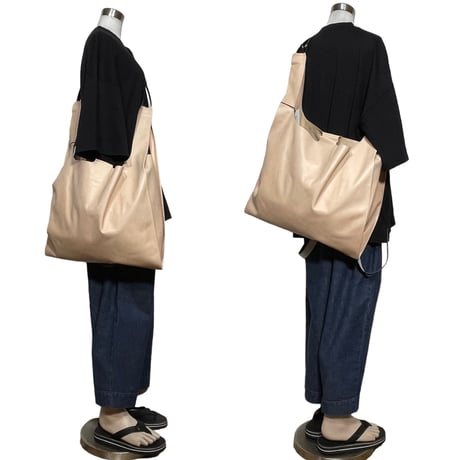 Courtney orla "cow leather strap"  (black)