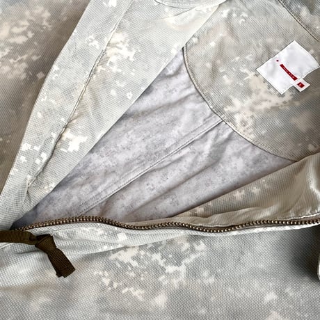 dip ltd "military type degital camo nylon blouson" (beige camo)unisex