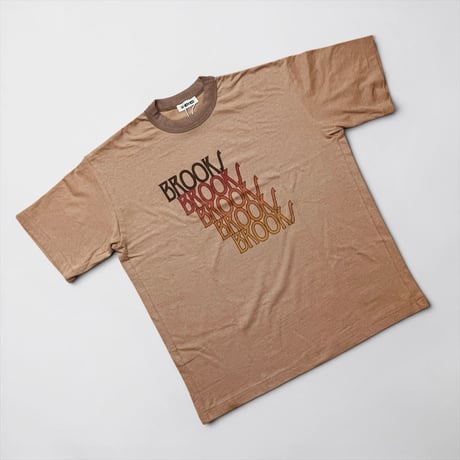 UNDYED 30/PV print-T "BROOKS" (unisex)TAN