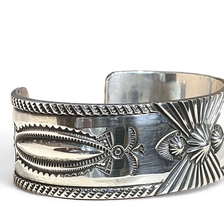 indian jewelry"Clendon Pete (navajo)"stamp work heavy gauge bangle