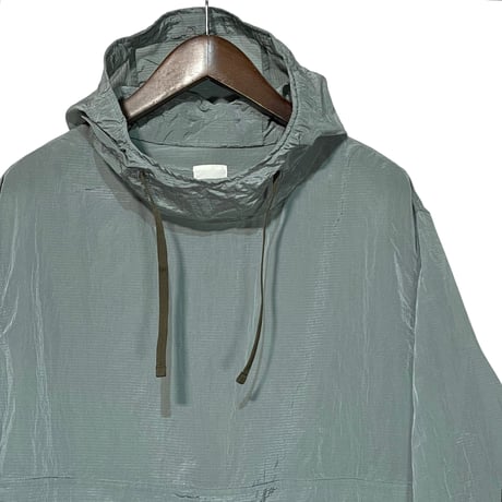 dip ltd "micro ripstop nylon hooded P/O wind shell" (sax) unisex