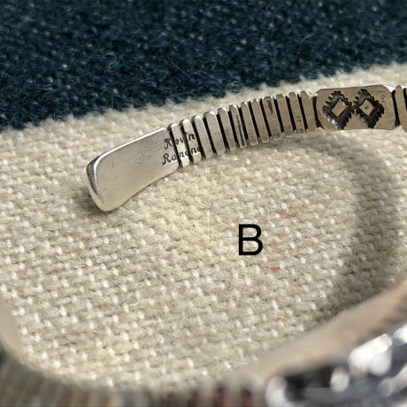 indian jewelry "kevin ramone(navajo)"triange bangle