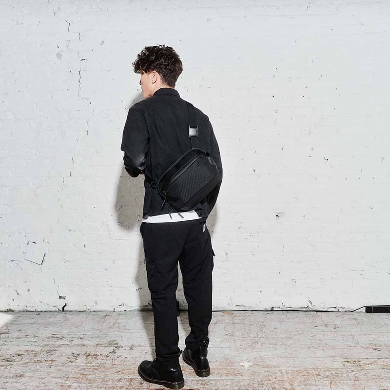 Aer ボディバッグ Day Sling 3 Max BLACK Day Sling 3 Max – Aer
