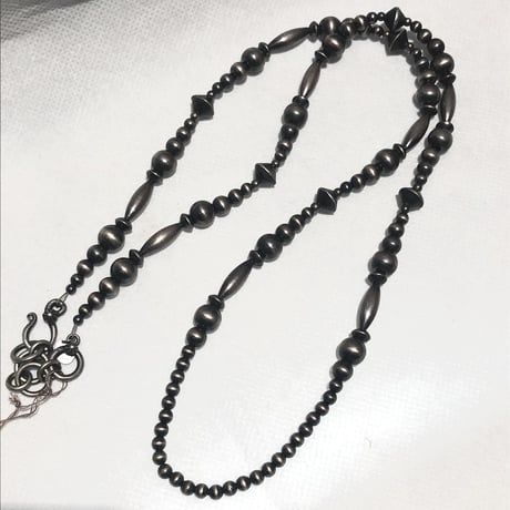 indian jewelry"Theresa Belone (navajo)"navajo peral necklace 2