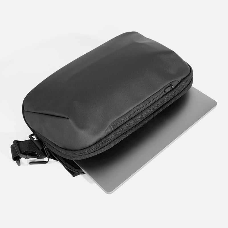 Aer Tech Sling2ブラック/ショルダーボディ 楽天市場】Aer エアー ショルダーバッグ かばん Tech Sling 2