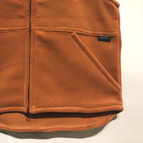 Day One Camouflage "hunting fleece vest with game pocket"(all spice)unisex
