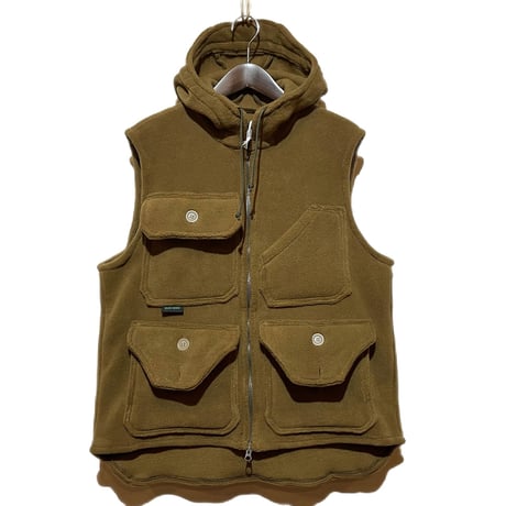 Day One Camouflage "hunting fleece vest with game pocket"(coyote)unisex