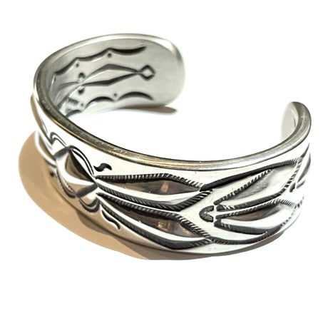 indian jewelry "Ray Adakai (navajo)” 3/4inc w-stamp wide bangle