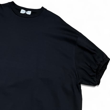 CAERULA PER LIGHTS"BASQUE Jersey Puff T"(black)women's