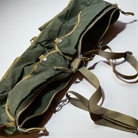 dip ltd"riptop nylon×utility bib"(unisex)