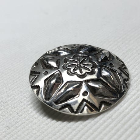 indian jewelry “ray adakai(navajo) “ stamped concho heir elastic A