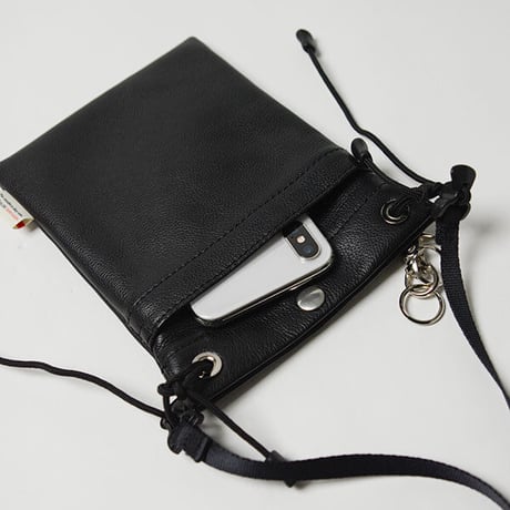 nunc  "Pouch -Water repellent leather ”
