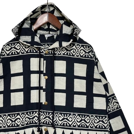 Jawndi "snap button hoodie" batik strip barong(blk×ntl)