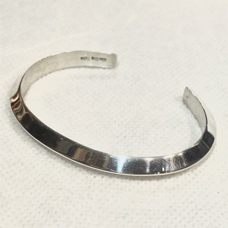 indian jewelry "ELAIN TAHE(navajo)" triangle solid bangle(A)