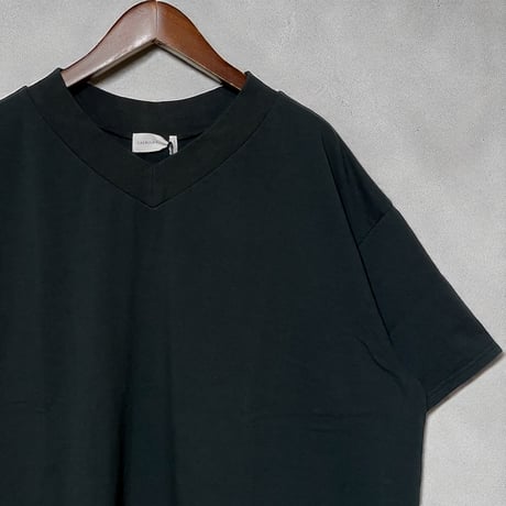 CAERULA PER LIGHTS"30/Jersey V neck wide T"(black)unisex