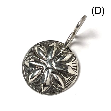 indian jewelry "Ray Adakai (navajo)”concho charm