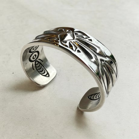 indian jewelry "Ray Adakai (navajo)” 1inc w-stamp wide bangle