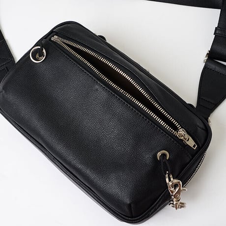 nunc ”L Shaped Belt Bag - Water repellent leather"