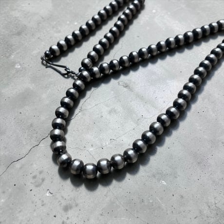indian jewelry "Theresa Berone navajo pearl necklace oxidised ” (5mm×66cm)