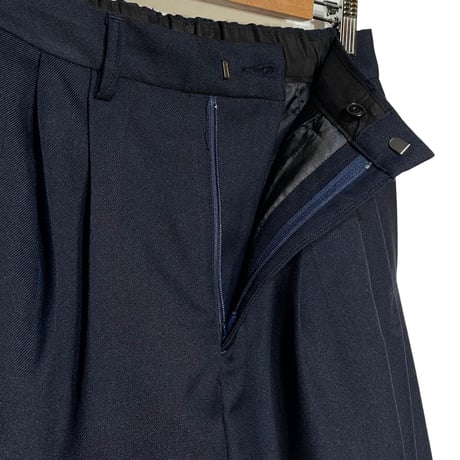 CAERULA PER LIGHTS"schola sage tuck pants"(navy)unisex