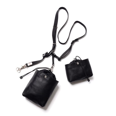 nunc  "Near Here Bag Water repellent leather"