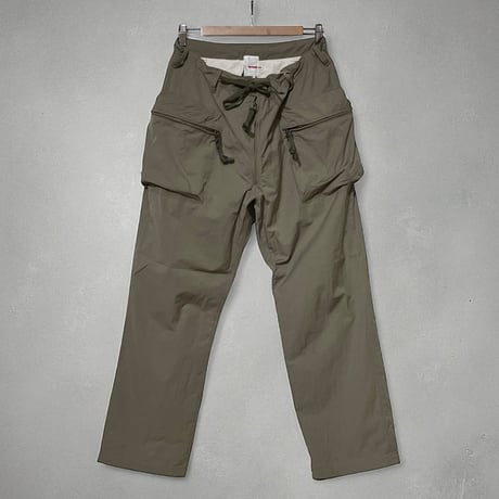 dip ltd "military type zip pocket army pants" (olive)unisex