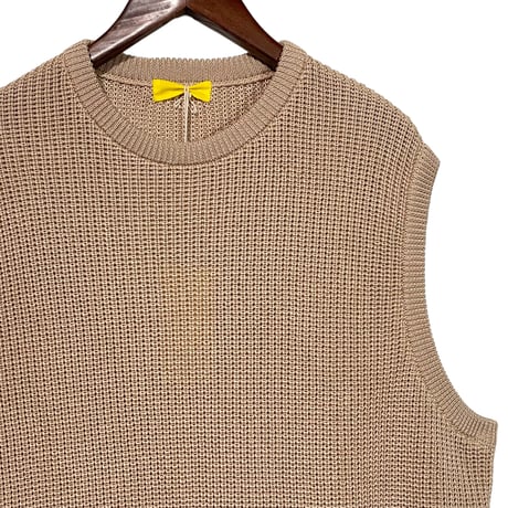 eyya"gima cotton box silhouette vest"(sand)unisex