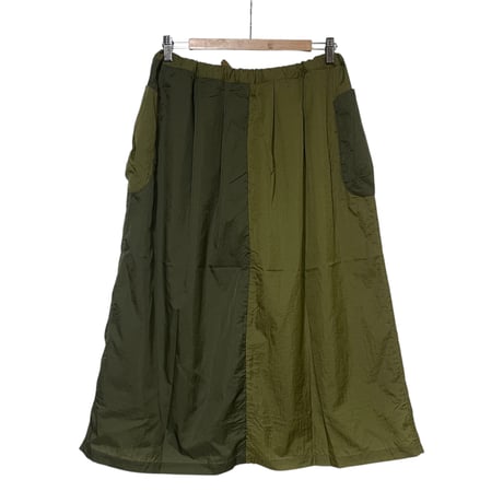 dip ltd "nylon cargo pocket skirt" (olive combi)women's