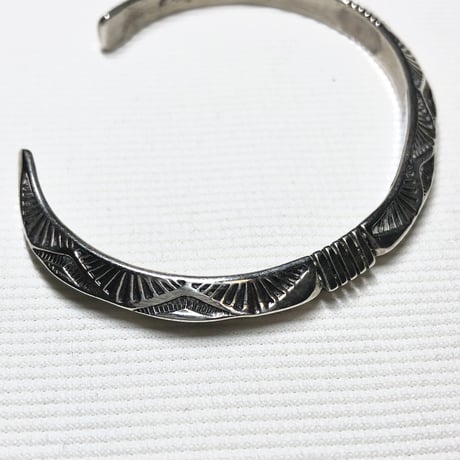 indian jewelry "geneba ramone(navajo)"triange bangle