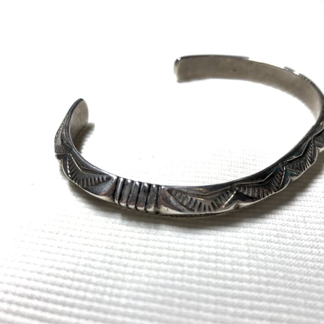 indian jewelry "kevin ramone(navajo)"triange bangle A