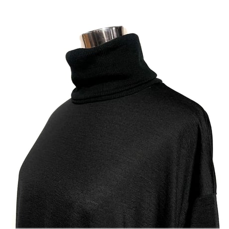CAERULA"washable wool jersey HN backflare OP"(black) women's