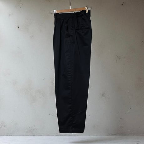 CAERULA PER LIGHTS"chino tuck pants"(black)unisex