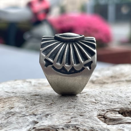 indian jewelry"Derrick Gordon (navajo)"sunbrust ring