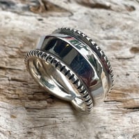 indian jewelry "Harrison Jim(navajo)" ingod repouse ring