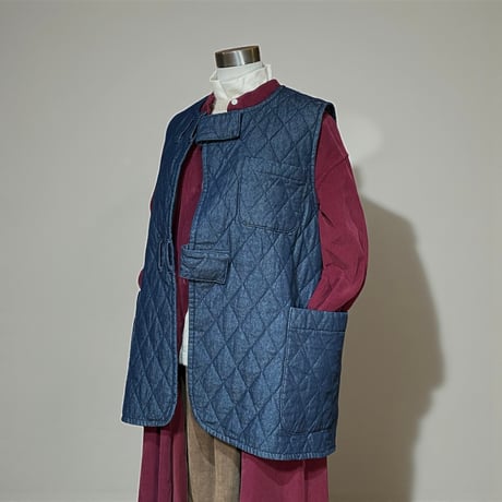 TigreBrocante"7oz denim quilting fastening tape vest“(indigo)women's