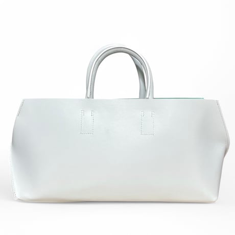 Courtney orla "slope wine tote cow leather"(white)