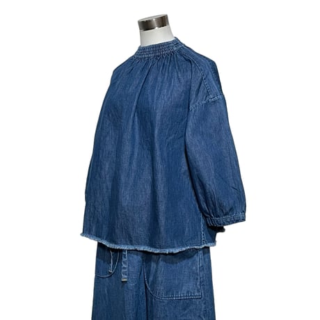 TigreBrocante"6oz denim shirring cut off blouse"(inidigo fade)women's