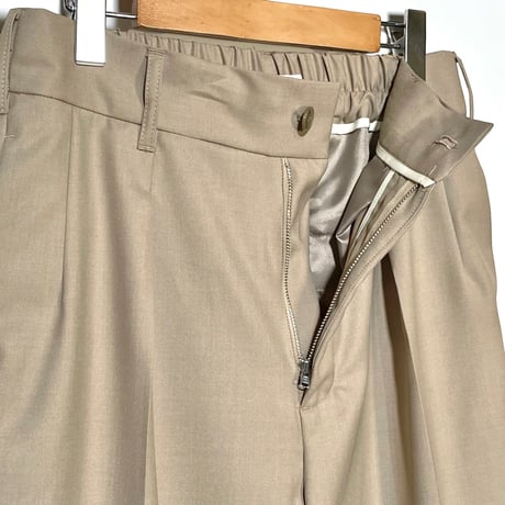 amne "GABARDINE whale's slacks" (beige) unisex
