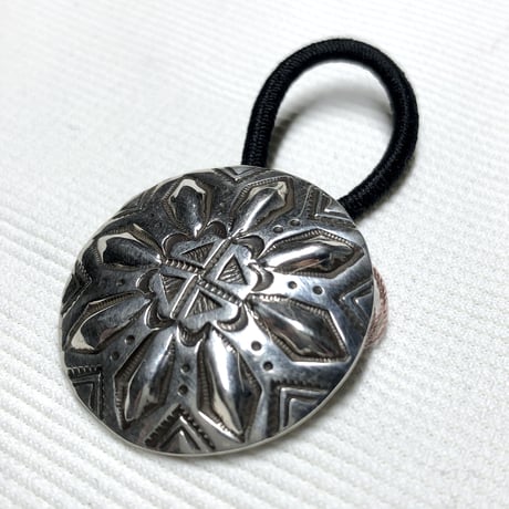 indian jewelry “ray adakai(navajo)” stamped concho heir elastic B